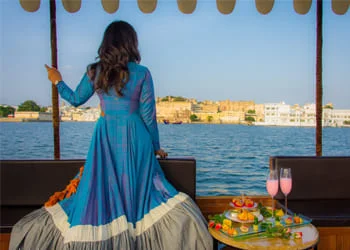 Female Escorts in Taj Vivanta