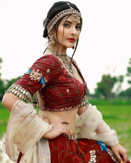 Escorts services in mg road