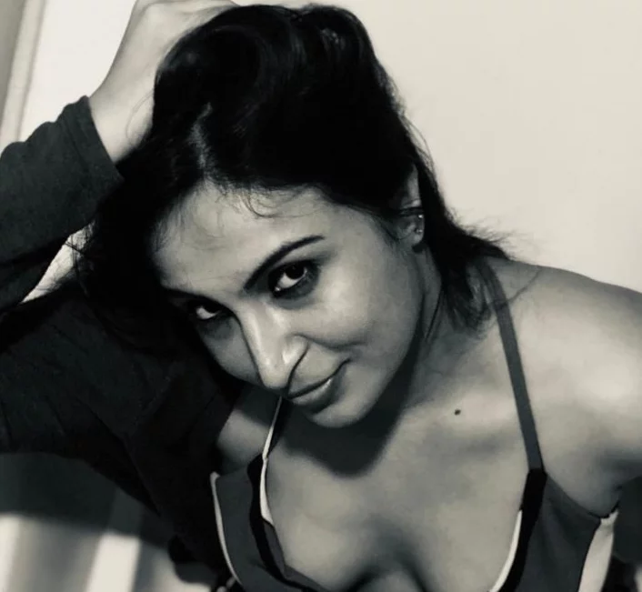 lightning fast 30 minutes delivery of girls through our female escort service in Bangalore